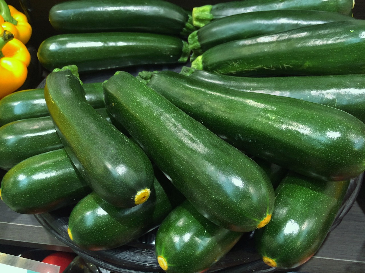 Gefüllte Zuppha-Zucchini